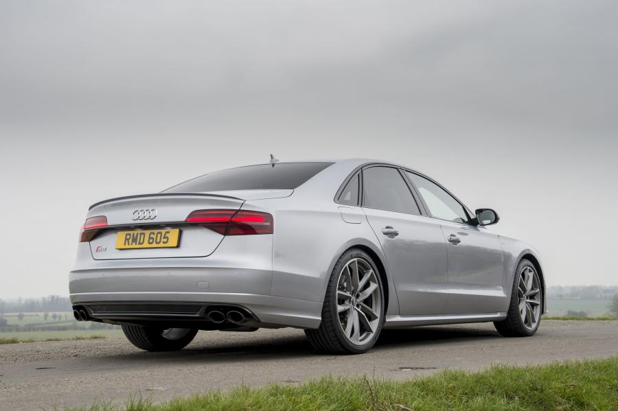  Audi S8 Plus (D4) 2016 года  (UK) (фото 5 из 8)
